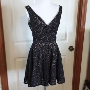 ELISE RYAN little black lace dress